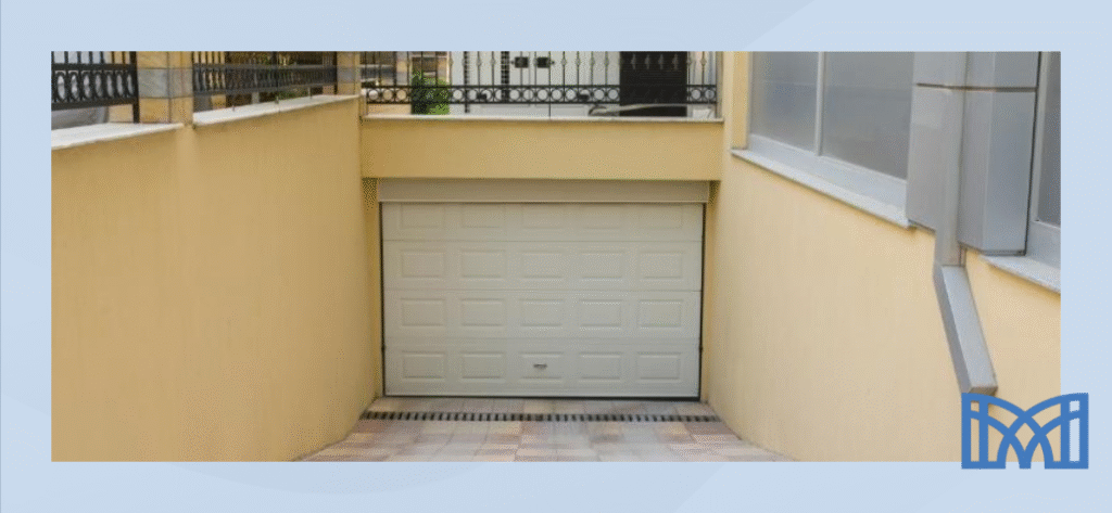 Instalación de puerta automática en garaje comunitario en León. Puerta automática de garaje en comunidad de vecinos en León